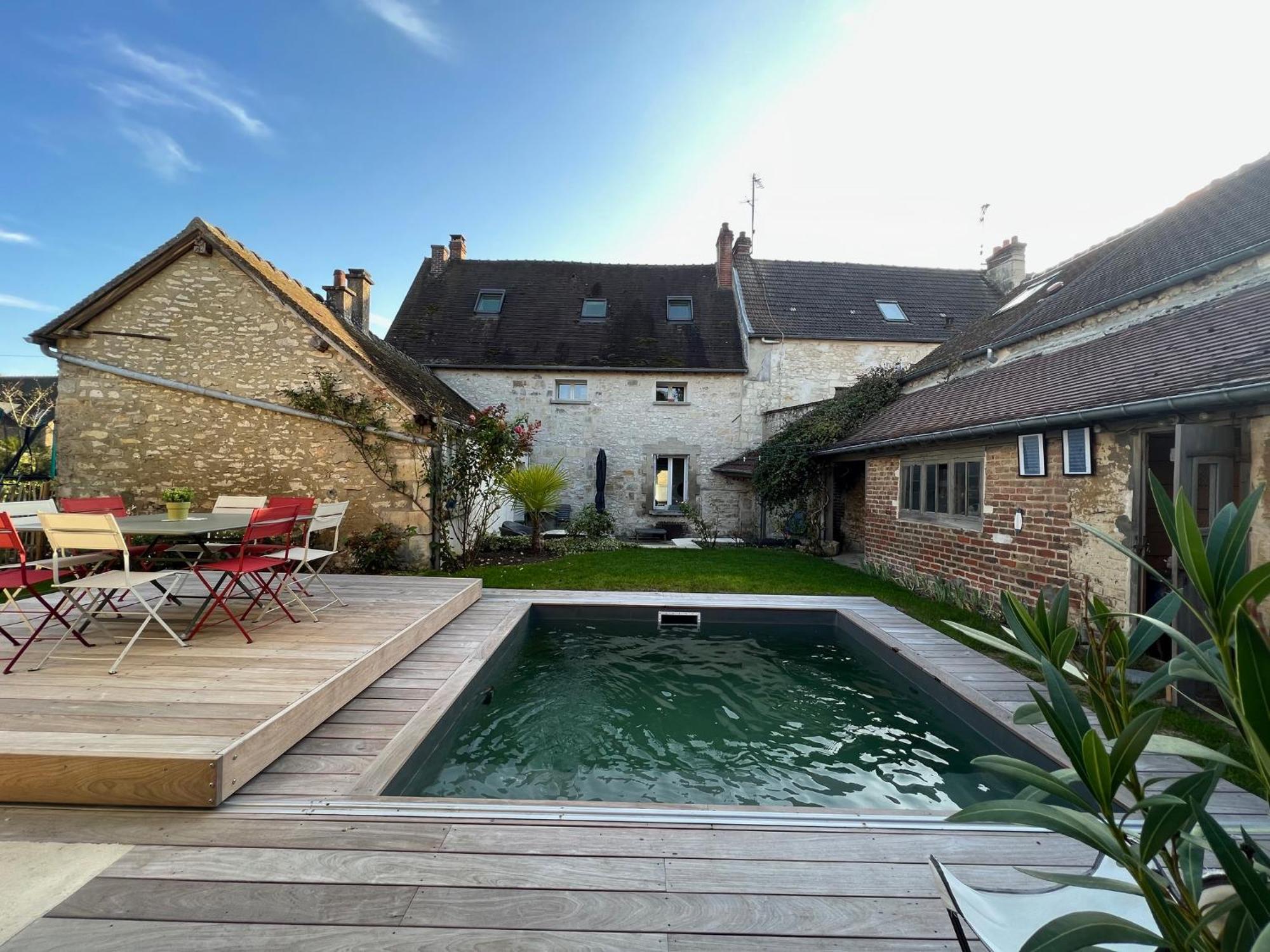 By La Boite En *